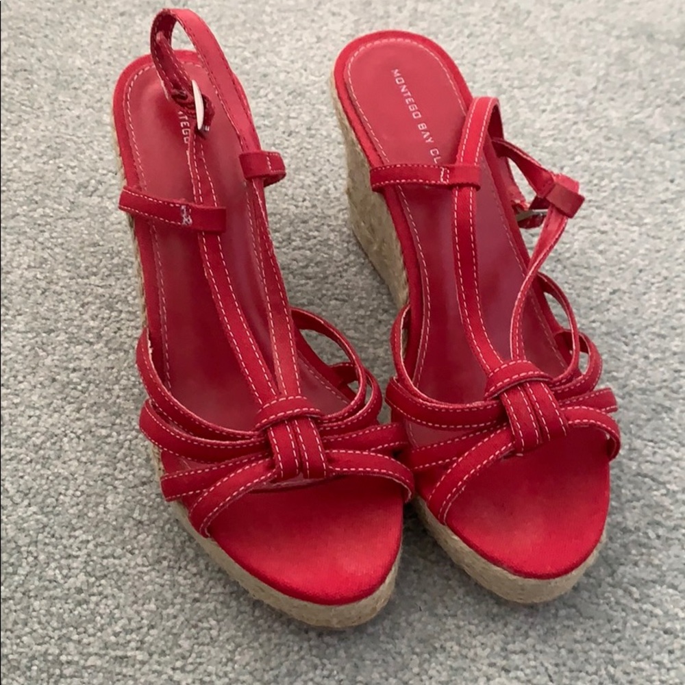 Red chunky heel sandal